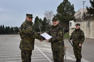 Военнослужещи получиха отличия и назначения на академични длъжности