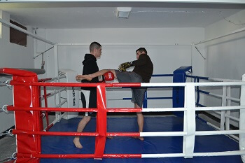 Ринг за бойни изкуства в НВУ