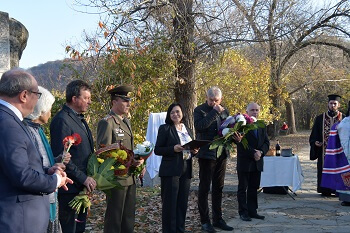 Полк. Стоян Георгакиев уважи откриването на паметна плоча на акад. Стефан Додунеков