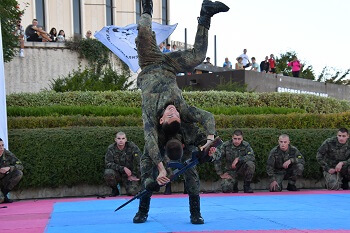 Отборът по специализиран ръкопашен бой на Националния военен университет „Васил Левски“