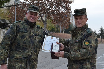 Военнослужещи и цивилни служители получиха нови назначения