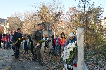 Полк. Стоян Георгакиев уважи откриването на паметна плоча на акад. Стефан Додунеков