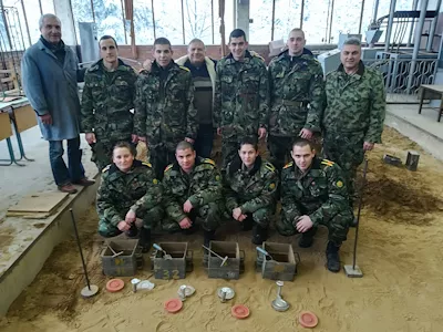 Танкова и автомобилна техника