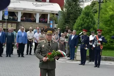 НВУ участва в ритуала за 145-та годишнина от освобождението на Велико Търново