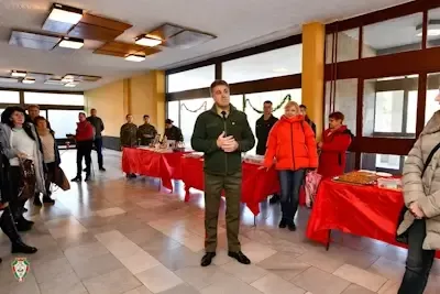 Коледен благотворителен базар в Национален военен университет „Васил Левски“