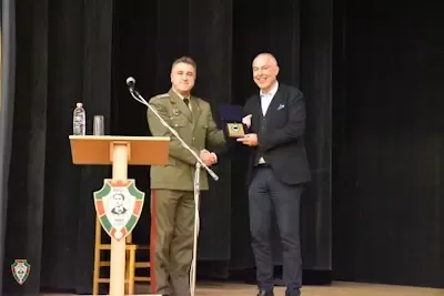 За войната като феномен и за годините си като военен кореспондент говори пред курсантите в НВУ Бойко Василев