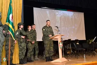 Възпитаници на НВУ „Васил Левски“ се срещнаха с курсанти от Университета