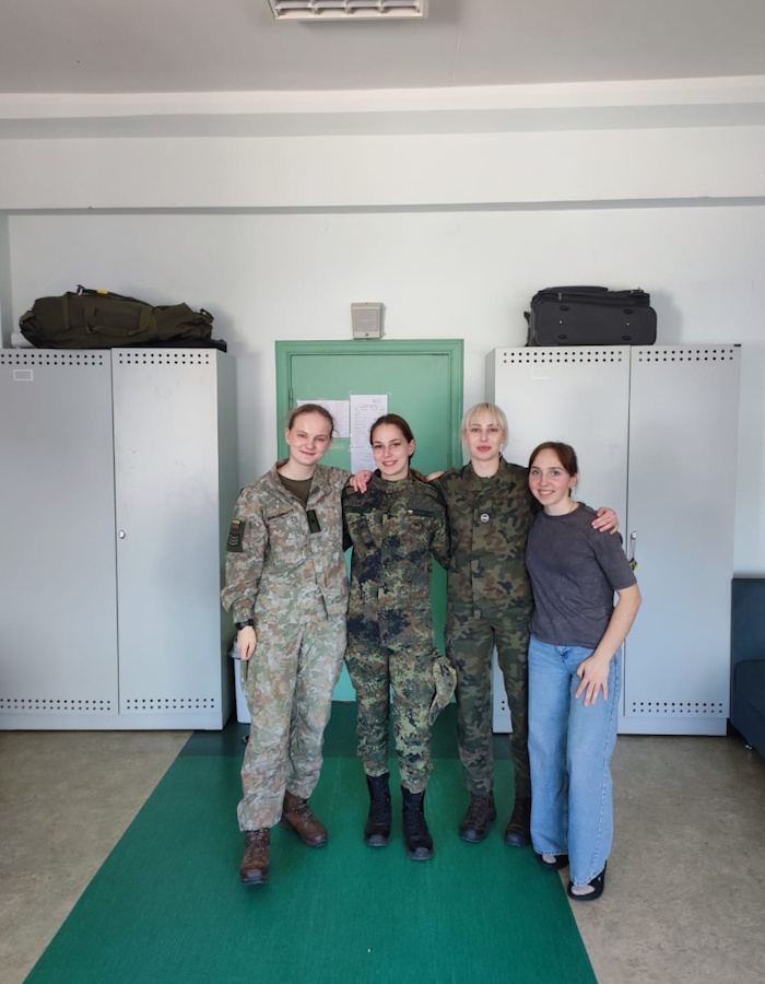 Военно обучение в Литва